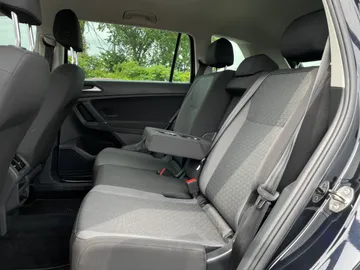2020 Volkswagen Tiguan - image 15