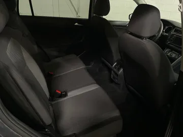 2019 Volkswagen Tiguan - image 15