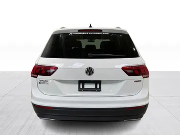 2021 Volkswagen Tiguan - image 13