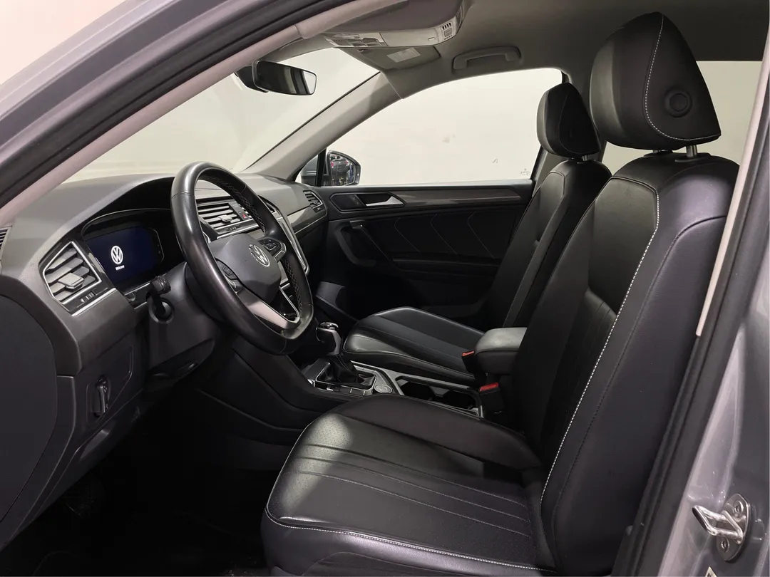 2024 Volkswagen Tiguan for sale - photo 3