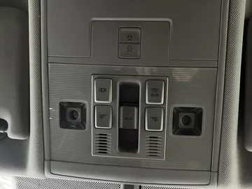 2019 Volkswagen Tiguan - image 16