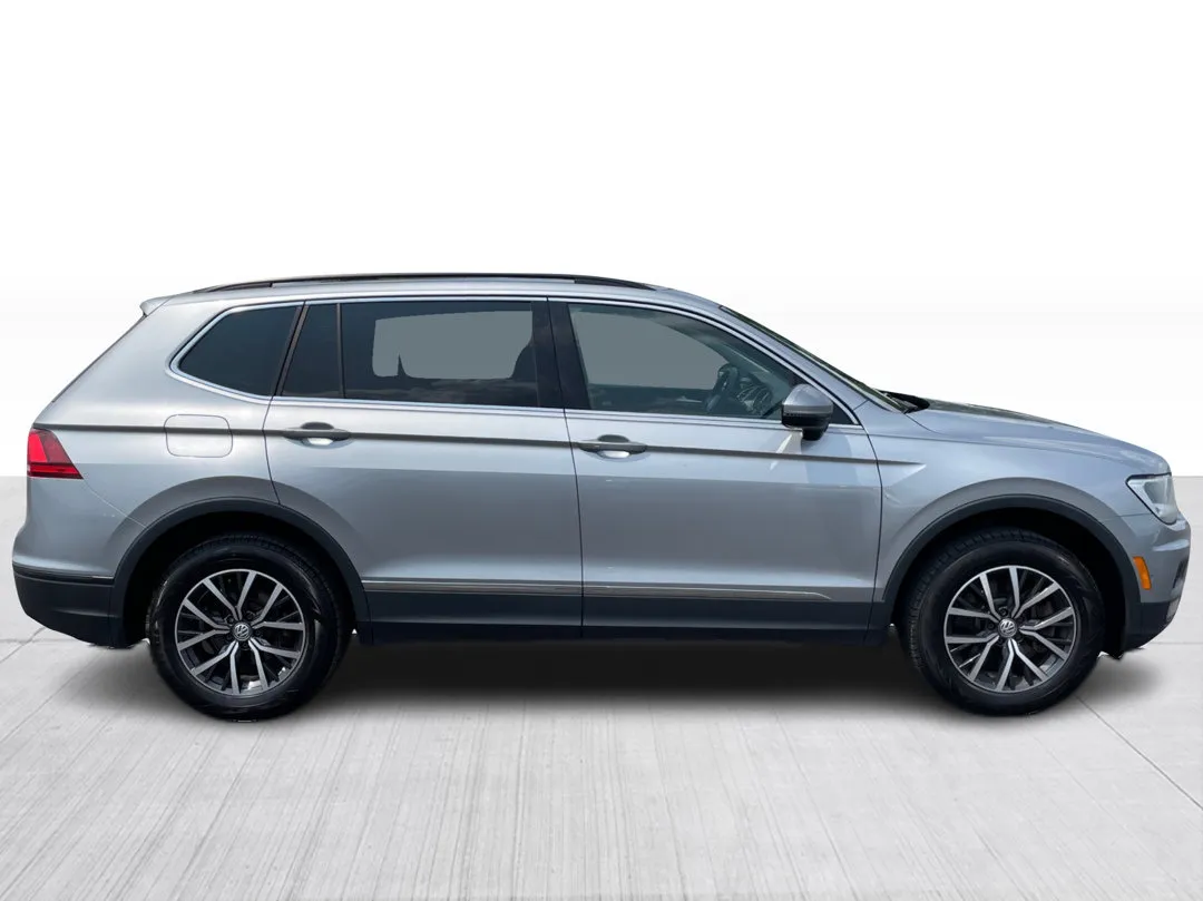 2020 Volkswagen Tiguan — photo 2