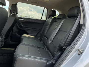 2020 Volkswagen Tiguan - image 16