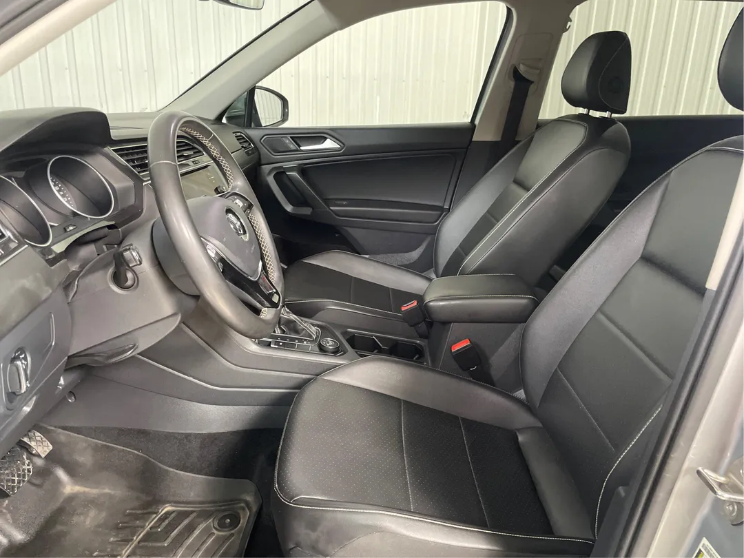 2021 Volkswagen Tiguan — photo 3