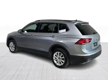 2021 Volkswagen Tiguan - image 12