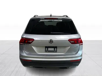 2021 Volkswagen Tiguan - image 13