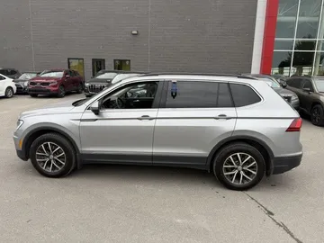 2020 Volkswagen Tiguan - image 6