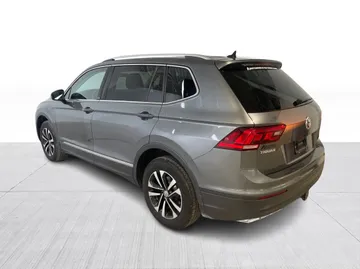 2021 Volkswagen Tiguan - image 12
