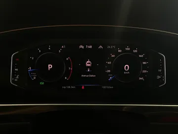 2021 Volkswagen Tiguan - image 18