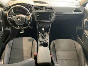2021 Volkswagen Tiguan - image 4