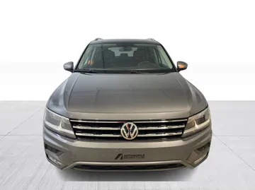 2021 Volkswagen Tiguan - image 9
