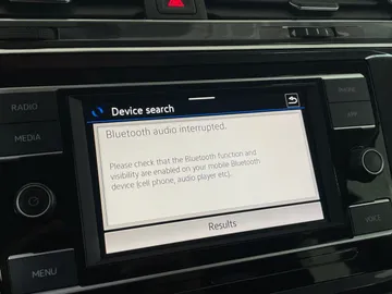 2020 Volkswagen Tiguan - image 27