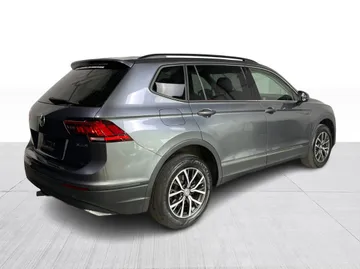 2020 Volkswagen Tiguan - image 15