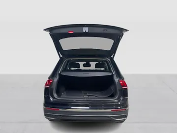 2022 Volkswagen Tiguan - image 14