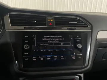 2022 Volkswagen Tiguan - image 33