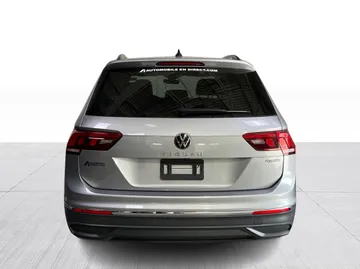 2022 Volkswagen Tiguan - image 12