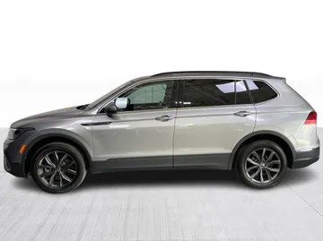 2022 Volkswagen Tiguan - image 10