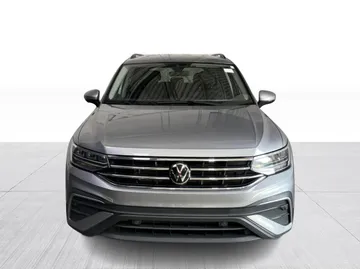 2022 Volkswagen Tiguan - image 8