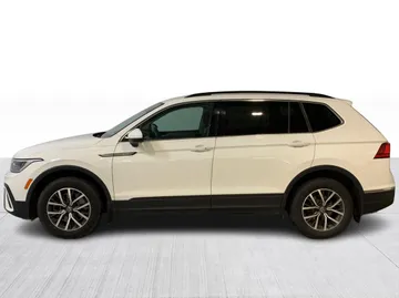 2022 Volkswagen Tiguan - image 10