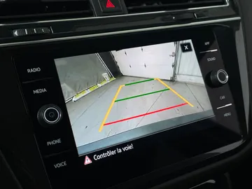 2022 Volkswagen Tiguan - image 23