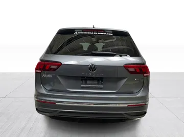 2022 Volkswagen Tiguan - image 12