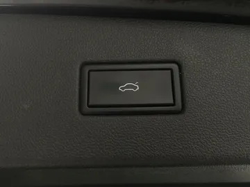 2019 Volkswagen Tiguan - image 20