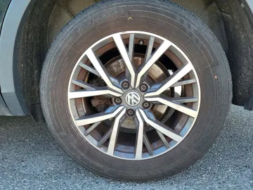 2019 Volkswagen Tiguan - image 7