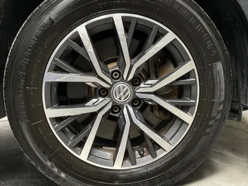 2019 Volkswagen Tiguan - image 7