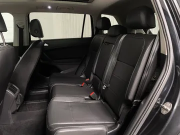 2019 Volkswagen Tiguan - image 16