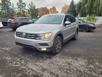 2020 Volkswagen Tiguan - image 2