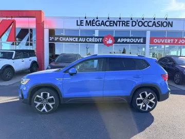 2022 Volkswagen Taos - image 4