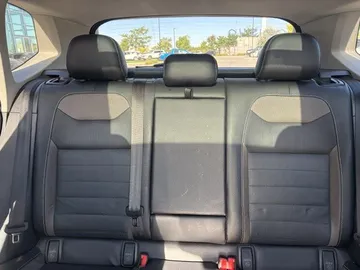 2022 Volkswagen Taos - image 8