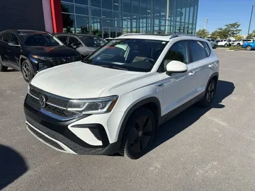 2022 Volkswagen Taos - image 3