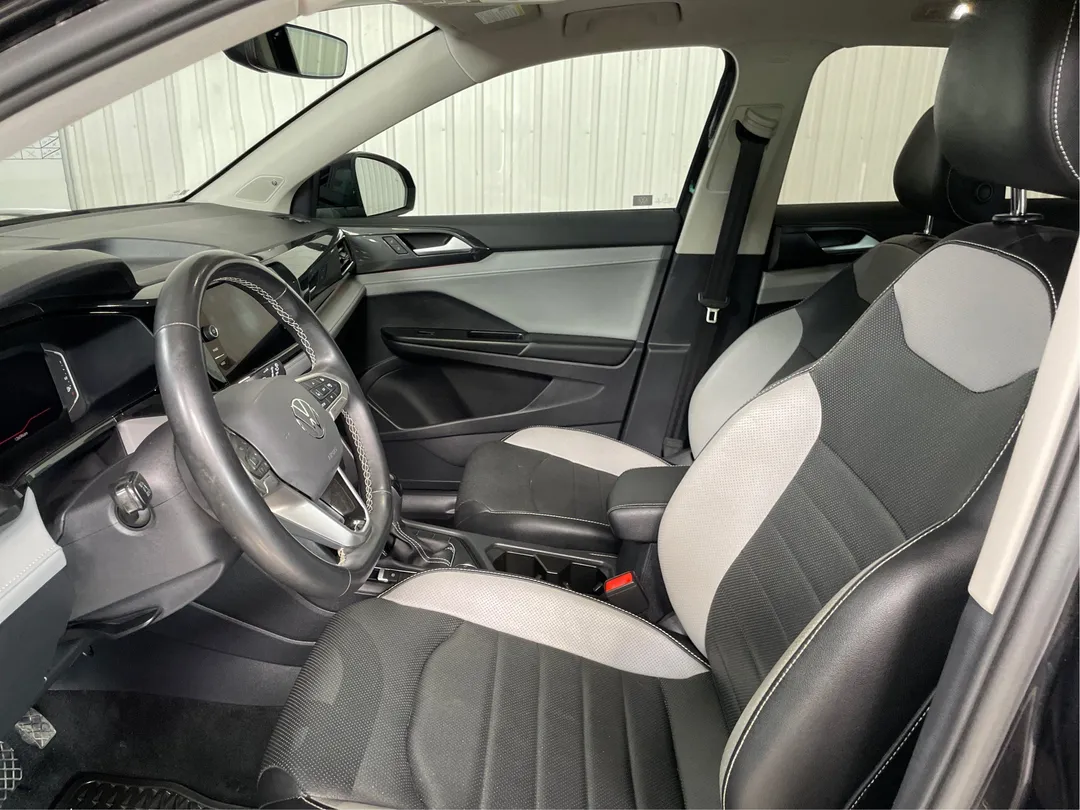 2022 Volkswagen Taos — photo 3