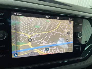 2022 Volkswagen Taos - image 23
