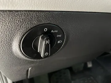 2022 Volkswagen Taos - image 20