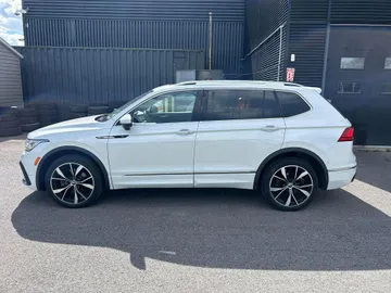 2022 Volkswagen Tiguan - image 6