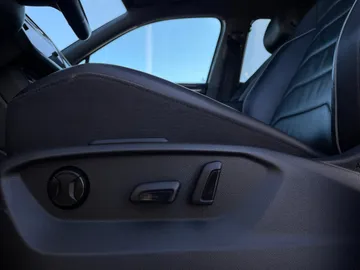 2019 Volkswagen Tiguan - image 26