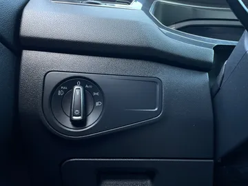 2019 Volkswagen Tiguan - image 30