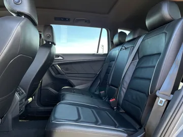 2019 Volkswagen Tiguan - image 16