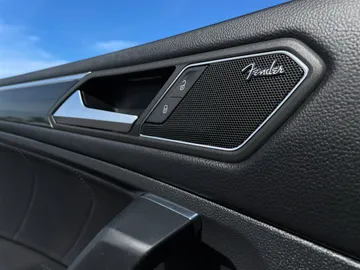 2019 Volkswagen Tiguan - image 24