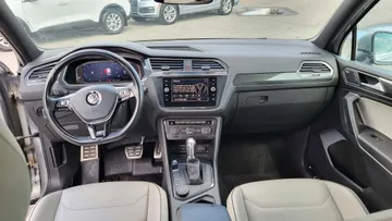 2019 Volkswagen Tiguan - image 9