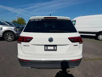 2020 Volkswagen Tiguan - image 6