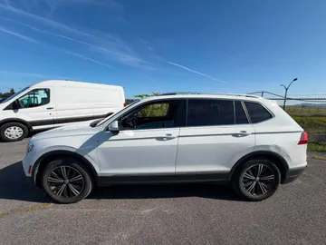 2020 Volkswagen Tiguan - image 4
