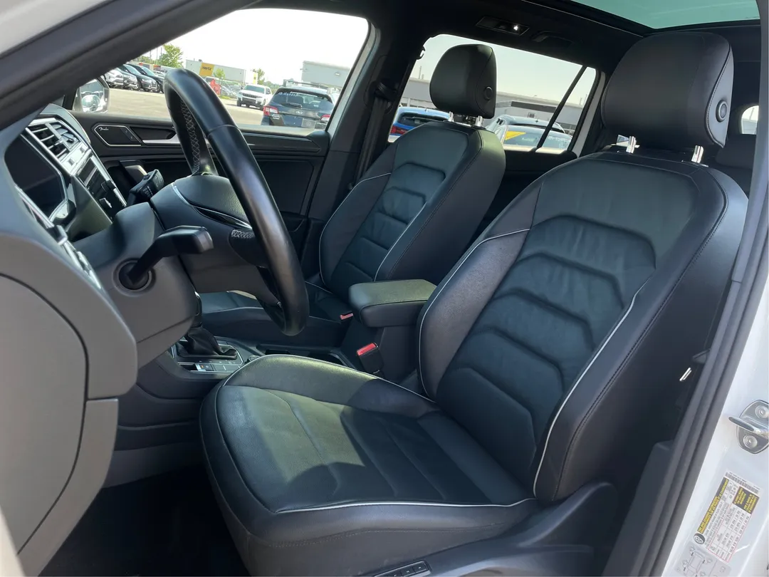 2020 Volkswagen Tiguan — photo 3