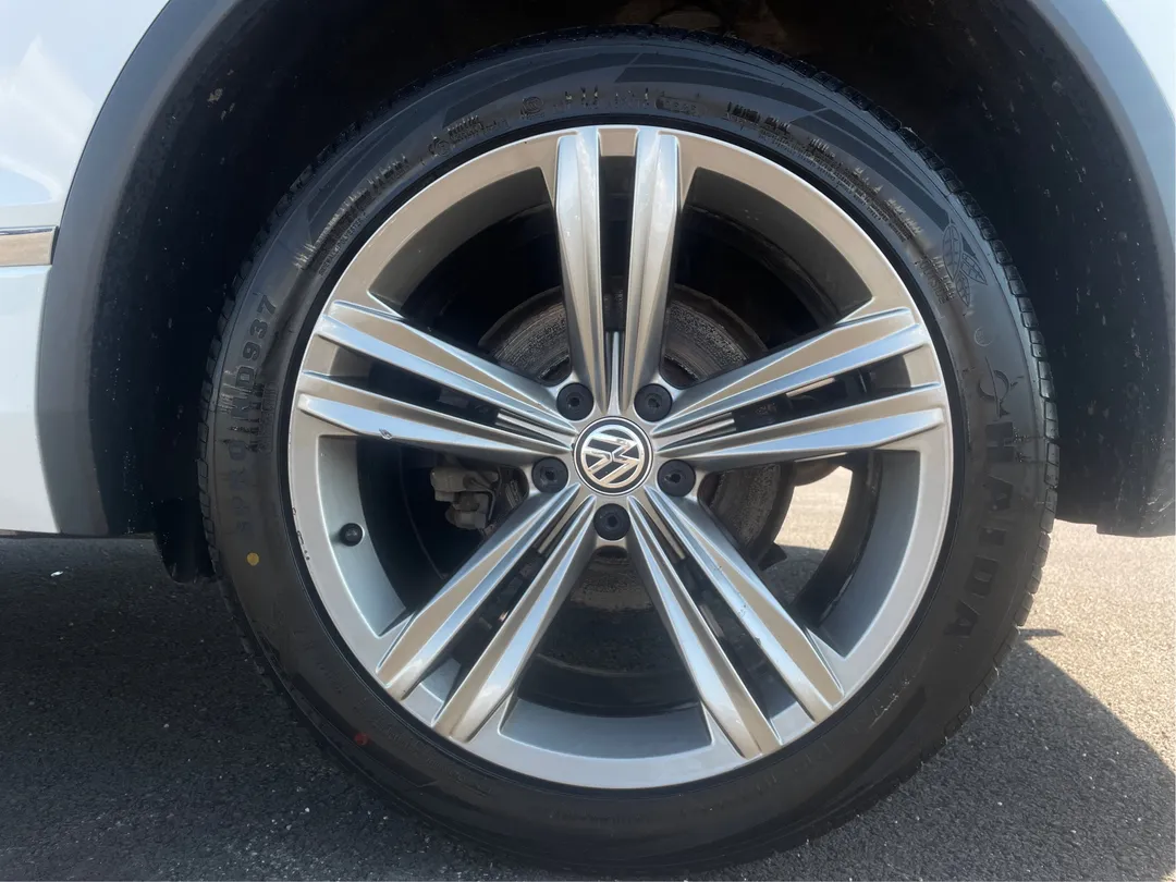 2020 Volkswagen Tiguan — photo 6