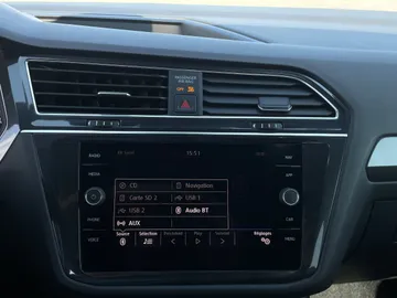 2020 Volkswagen Tiguan - image 27
