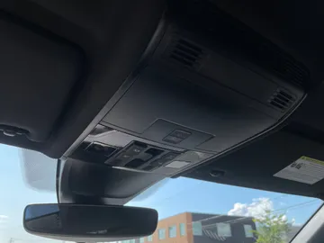 2020 Volkswagen Tiguan - image 31