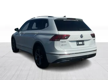2020 Volkswagen Tiguan - image 12