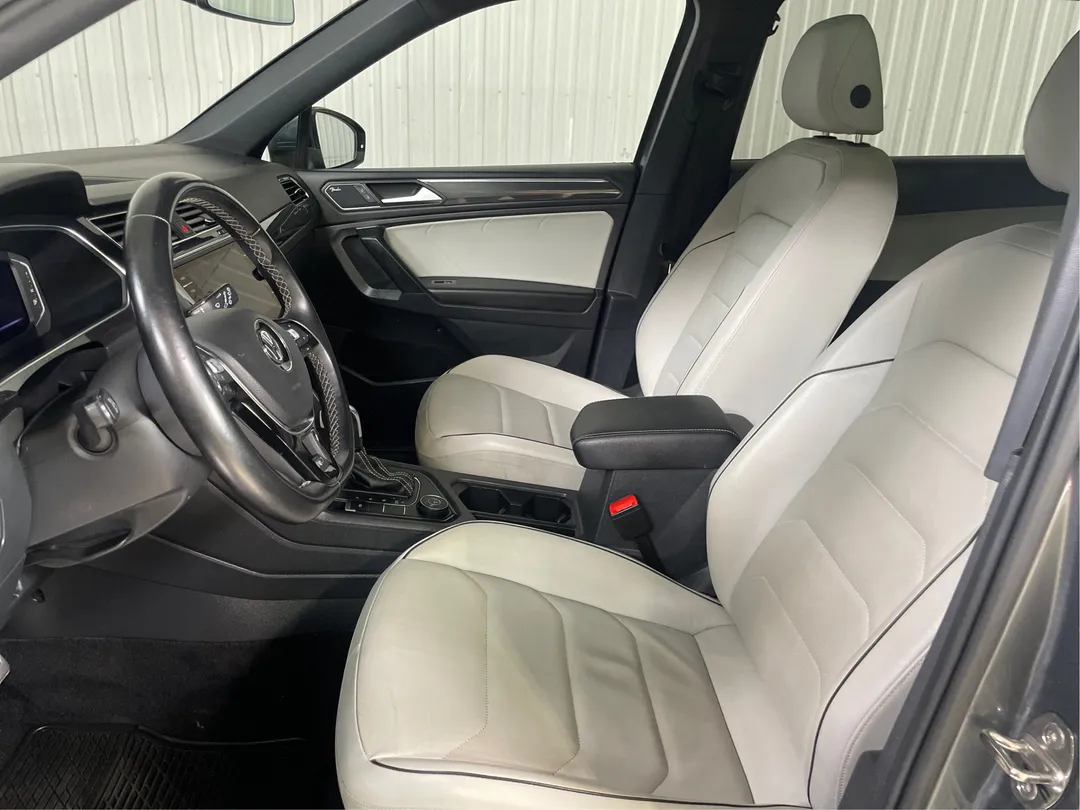 2021 Volkswagen Tiguan — photo 3